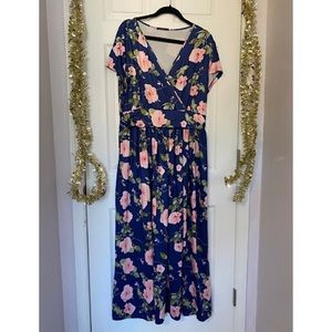 OUGES Floral Maxi Dress (WITH POCKETS!)